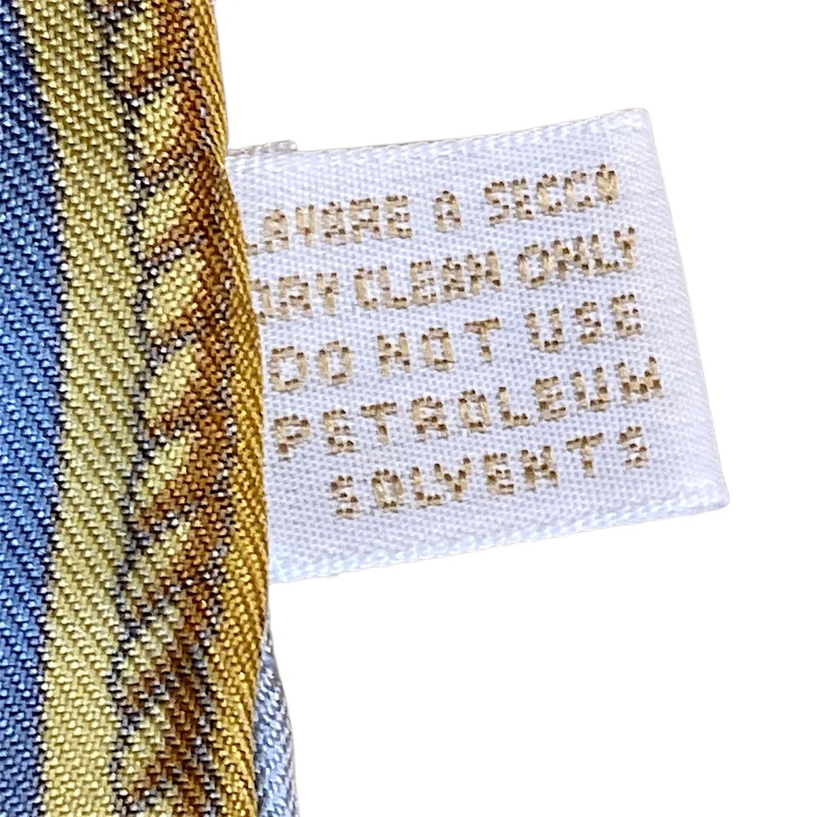 GUCCI グッチ シルクスカーフ 美品 ライトブルー 椅子柄 チェアー 100