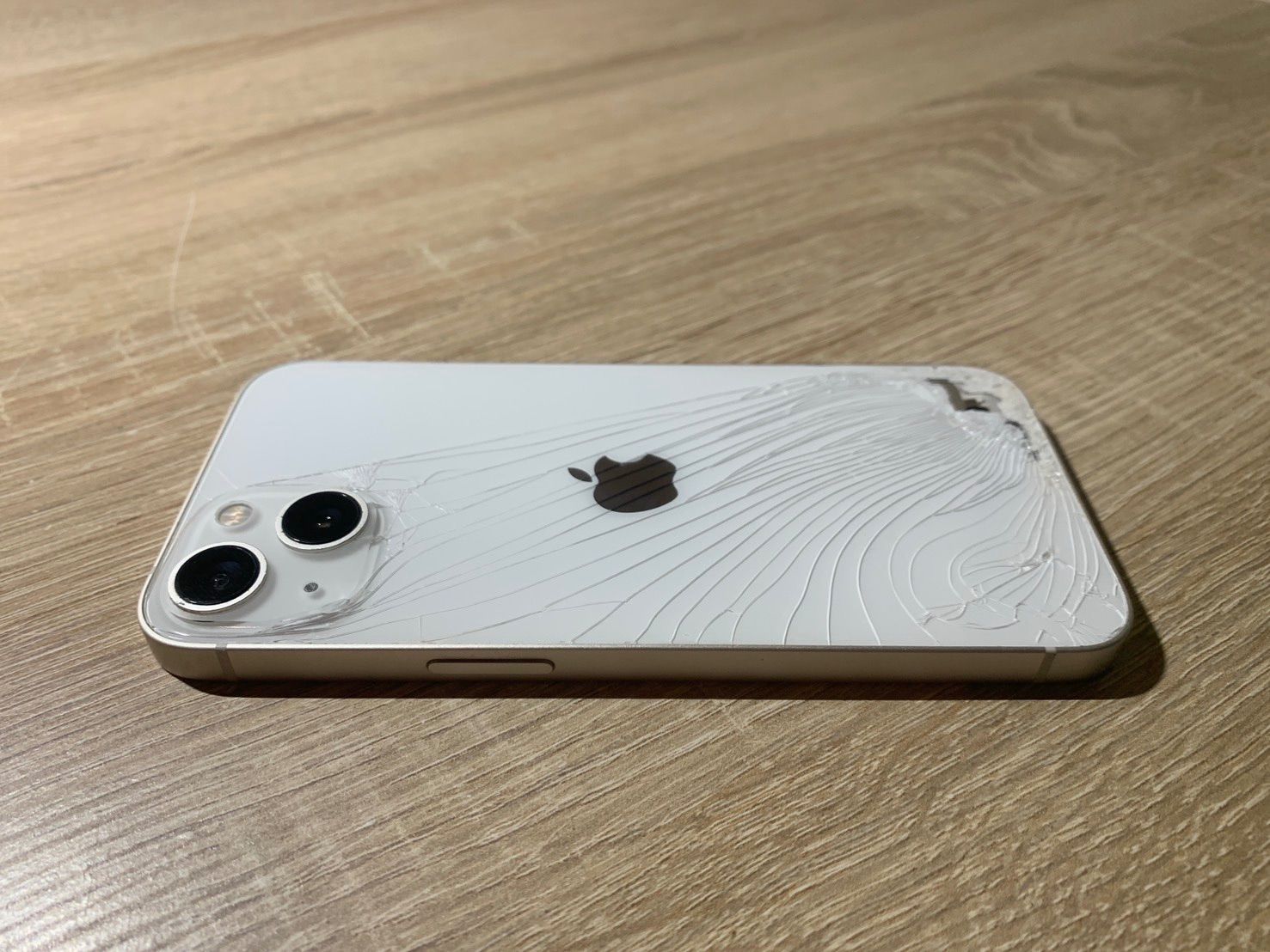 iPhone 13 ホワイト ジャンク品 iPhone 13 128GB ホワイト ジャンク品 - メルカリ