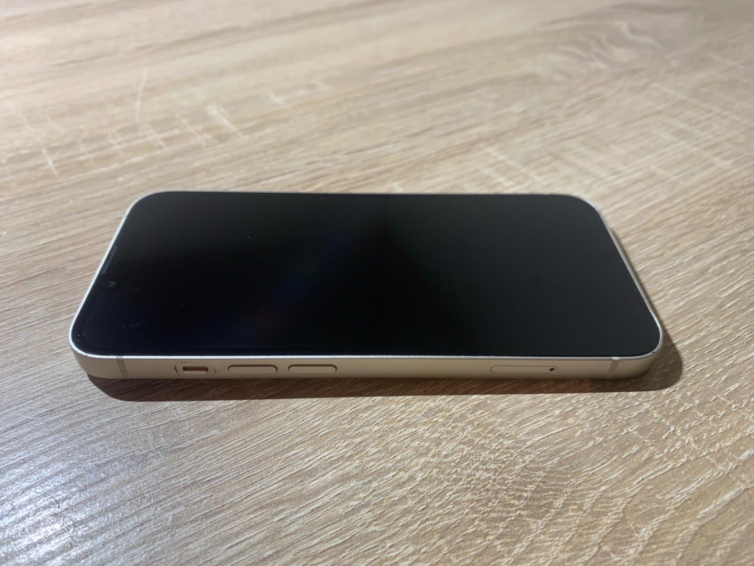 iPhone 13 128GB ホワイト ジャンク品 - メルカリ