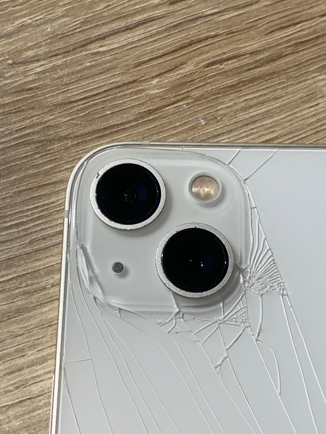 iPhone 13 128GB ホワイト ジャンク品 - メルカリ