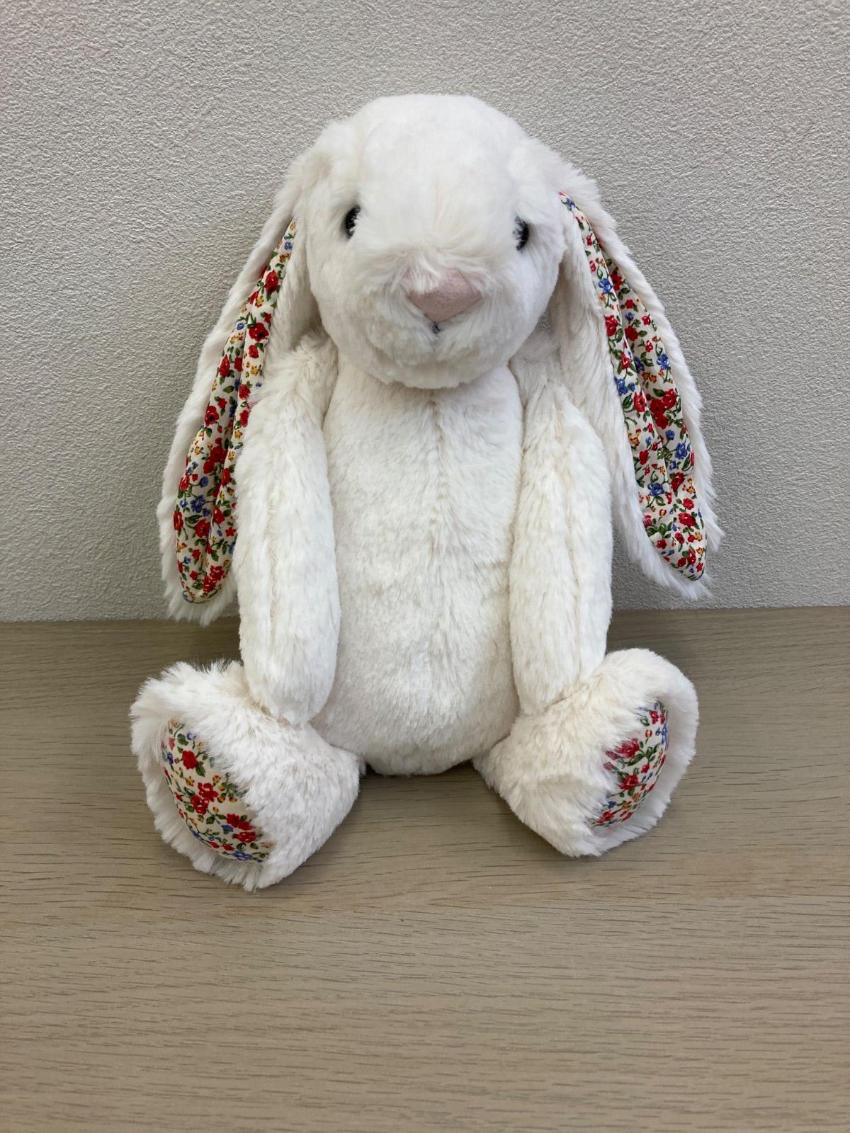 Jellycat ジェリーキャット ブロッサム クリームバニー Mサイズ