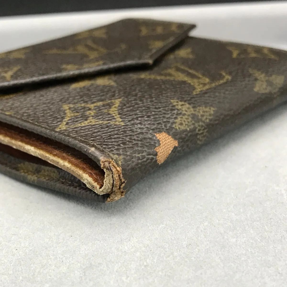 Louis Vuitton ルイヴィトン 三つ折り財布 ポルトモネビエカルト