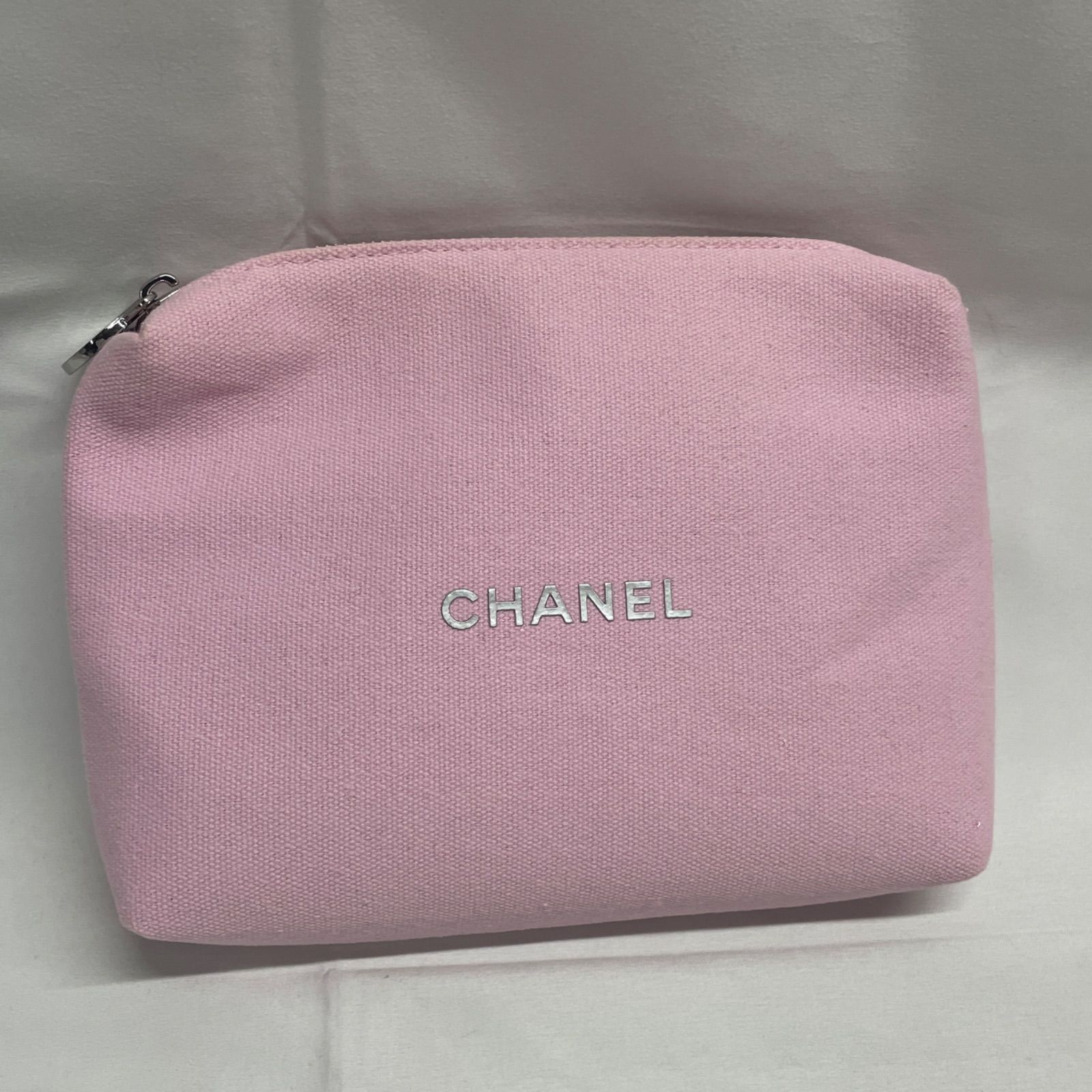 ◇ CHANEL ノベルティ ポーチ 【使用感あり】【！箱なし/ポーチのみ