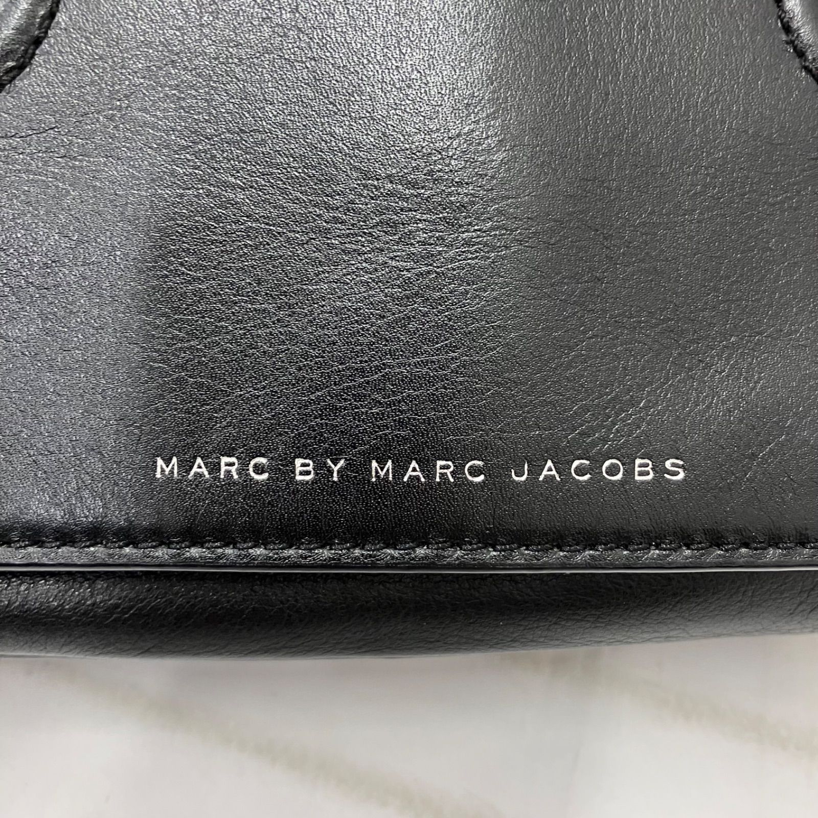 Marc by Marc Jacobs　肩掛け　レザー　ブラック Marc Jacobs The Snapshot Shoulder Bag | Neiman Marcus