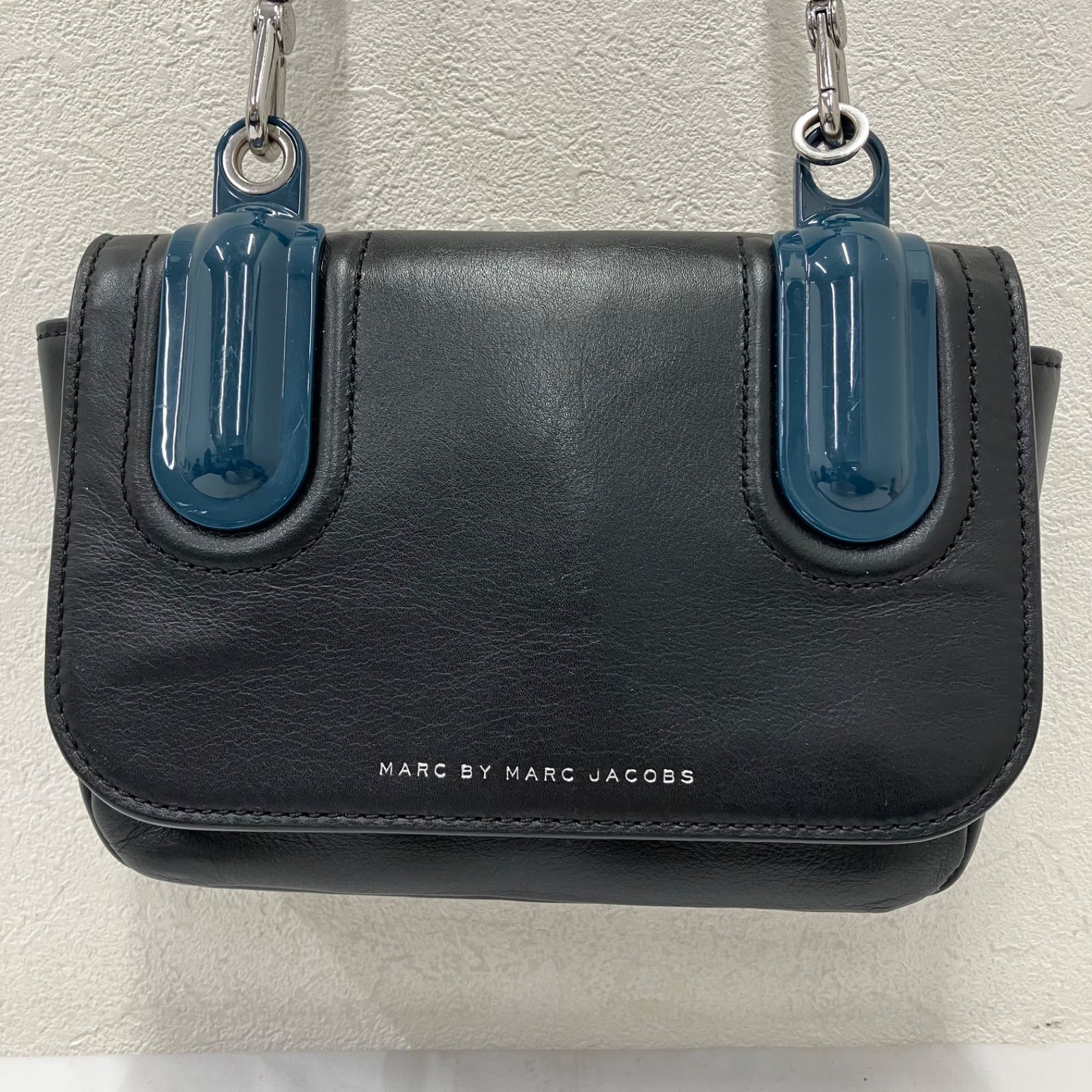Marc by Marc Jacobs　肩掛け　レザー　ブラック 2238 MARC BY MARC JACOBS マークバイマークジェイコブス ショルダー