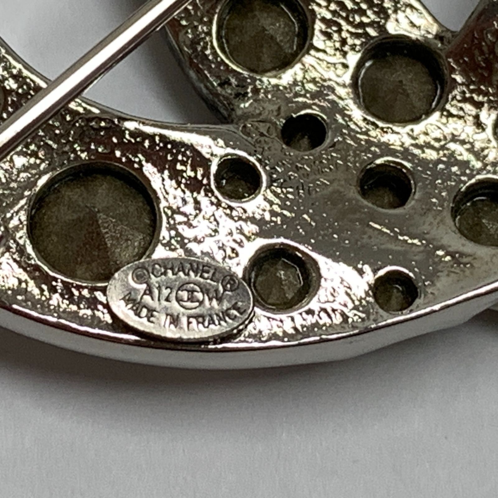 CHANEL シャネル ブローチ 12 A ラインストーン ココマーク シルバー f001 A 1. 美品 CHANEL シャネル ブローチ ココマーク シルバー ライン