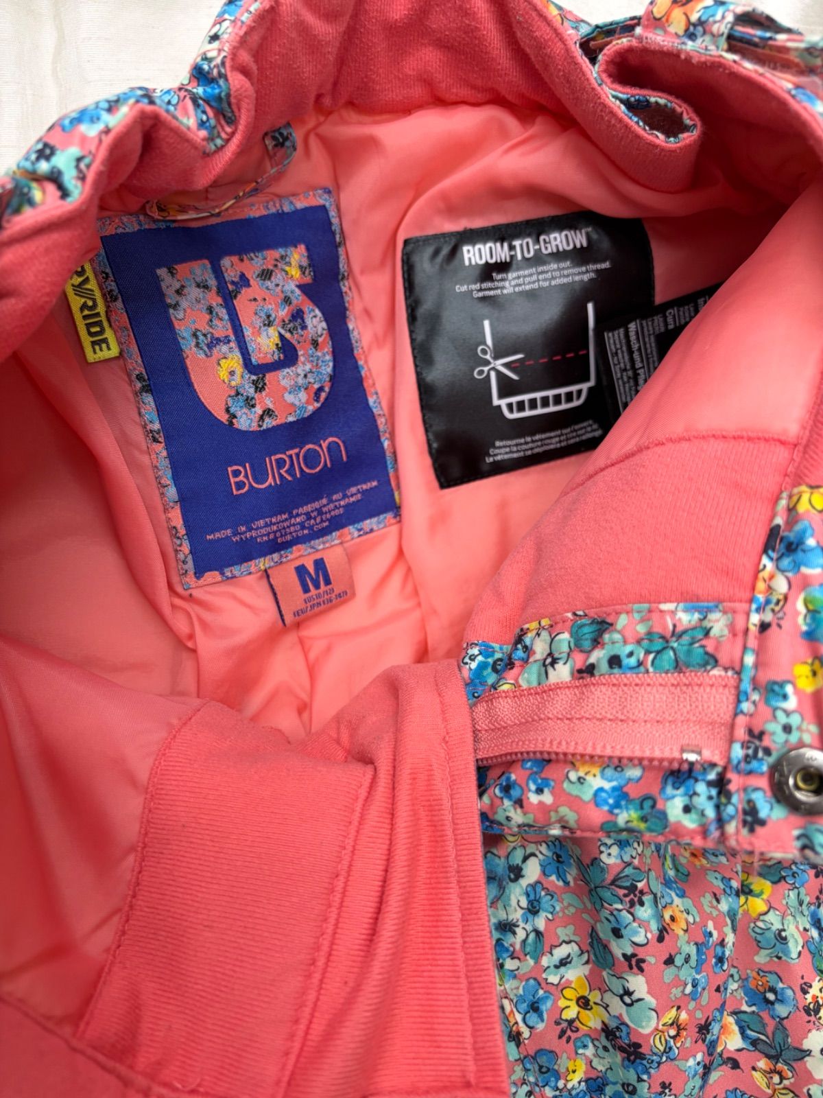Burton キッズ　ジャケット、パンツ上下セット USED／お値打ち価格】Burton KIDS（Girls）バートン キッズ スノー