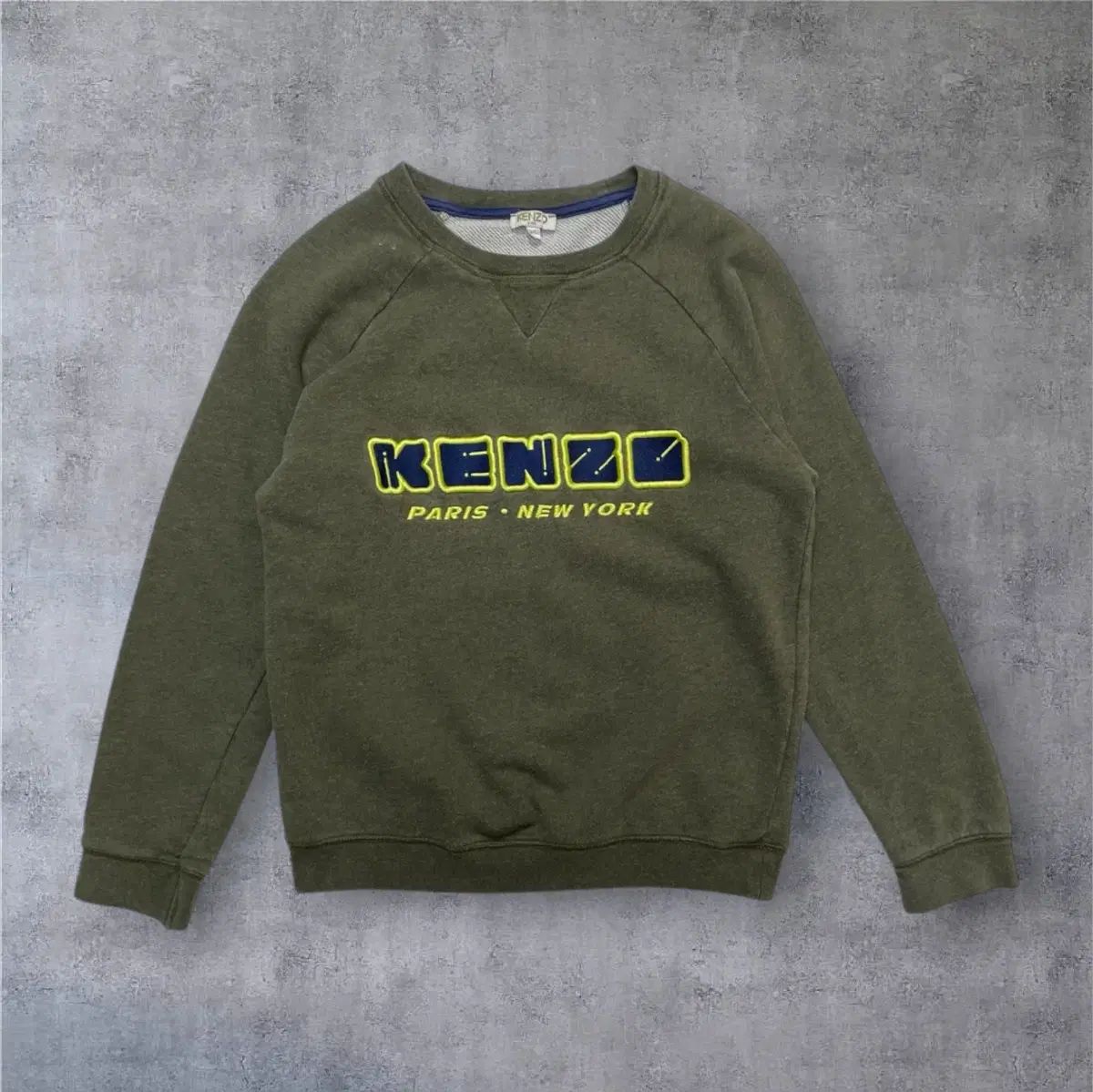 KENZO ケンゾー キッズ カーキ パリ NEW YORK 刺繍 ロゴ スウェット 