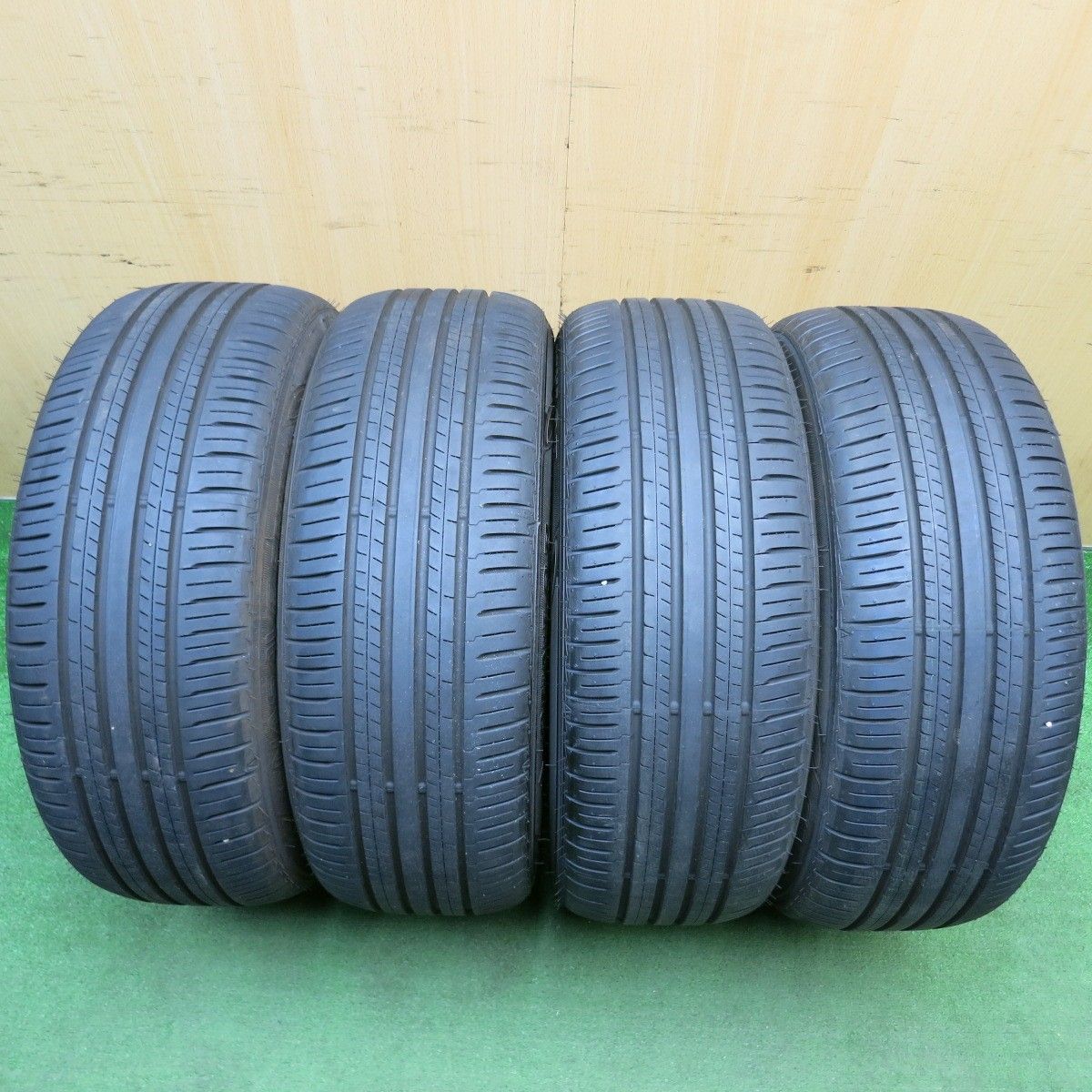 新車外し！26年215/50R18 ダンロップ エナセーブ EC300+ タイヤ 18 