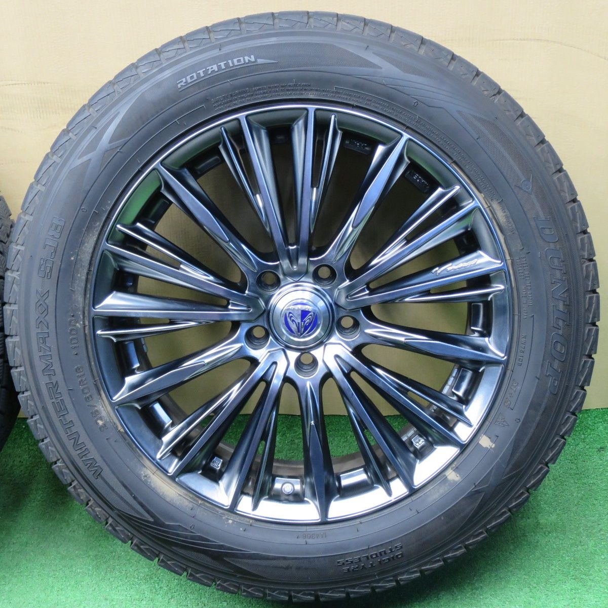 バリ溝！9.5分☆RAYS VERSUS VOUGE 225/60R18 スタッドレス ダンロップ 