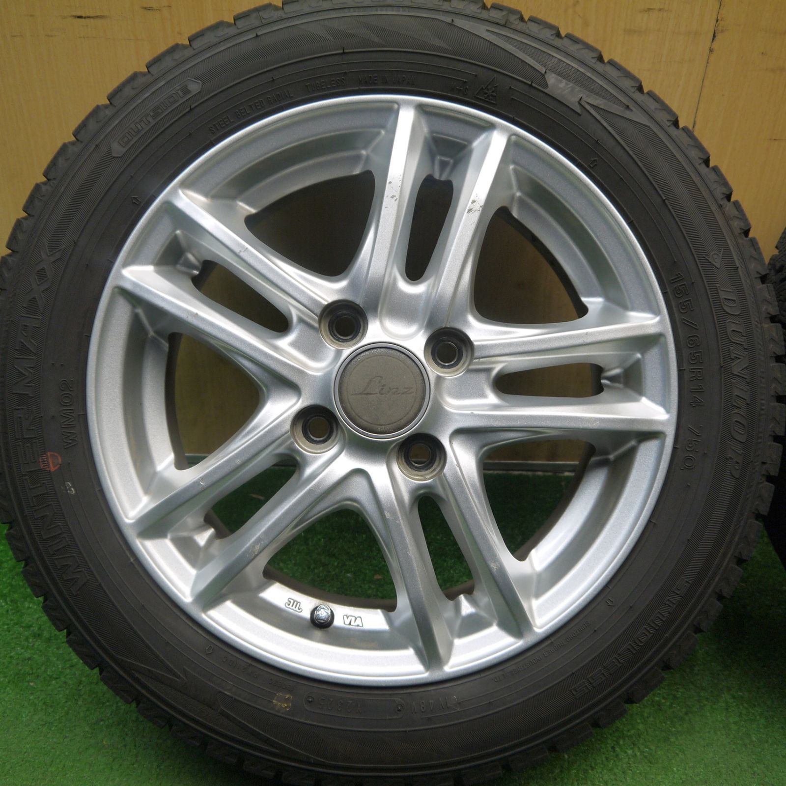バリ溝！25年！9.5分☆スタッドレス 155/65R14 ダンロップ ウインター 