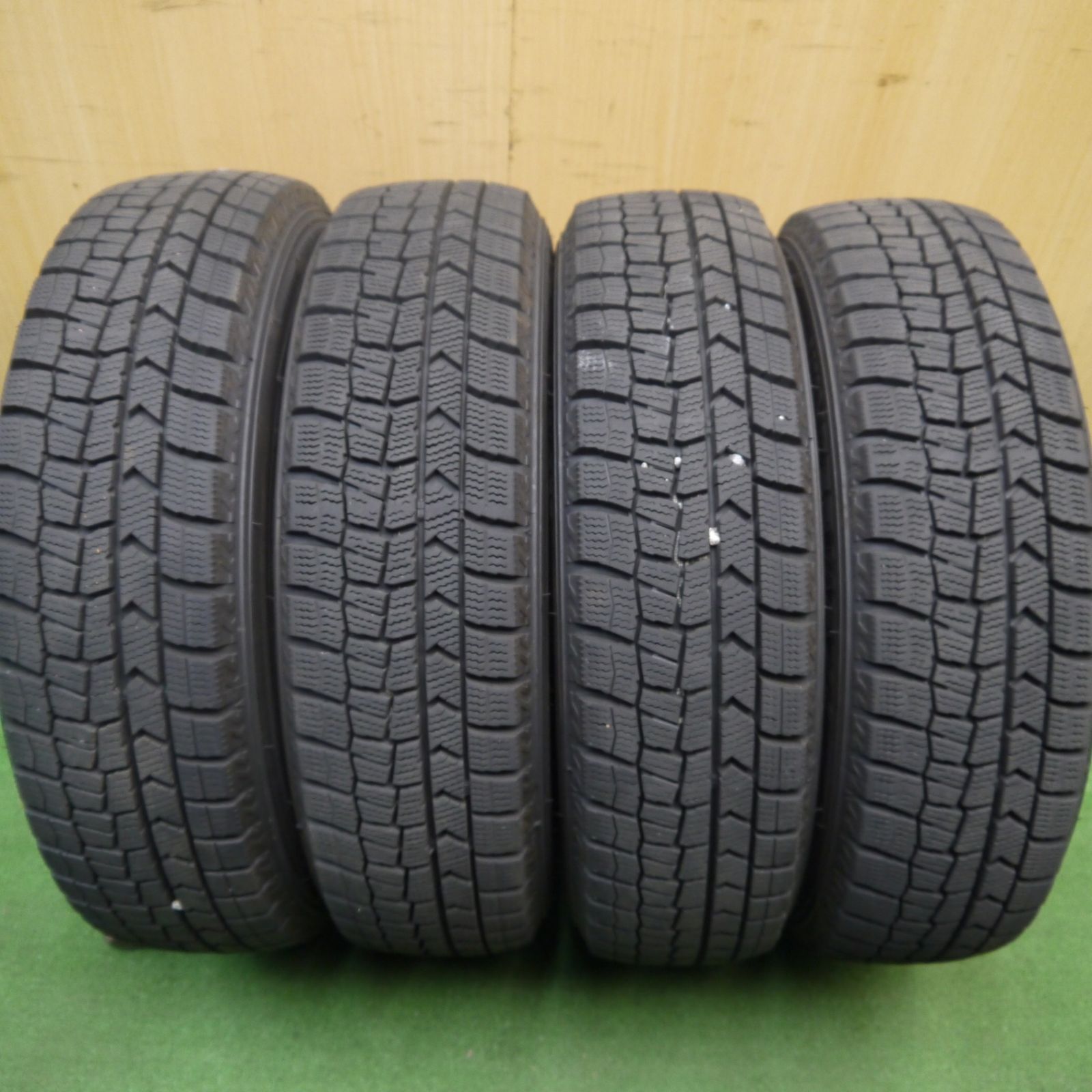バリ溝！25年！9.5分☆スタッドレス 155/65R14 ダンロップ ウインター