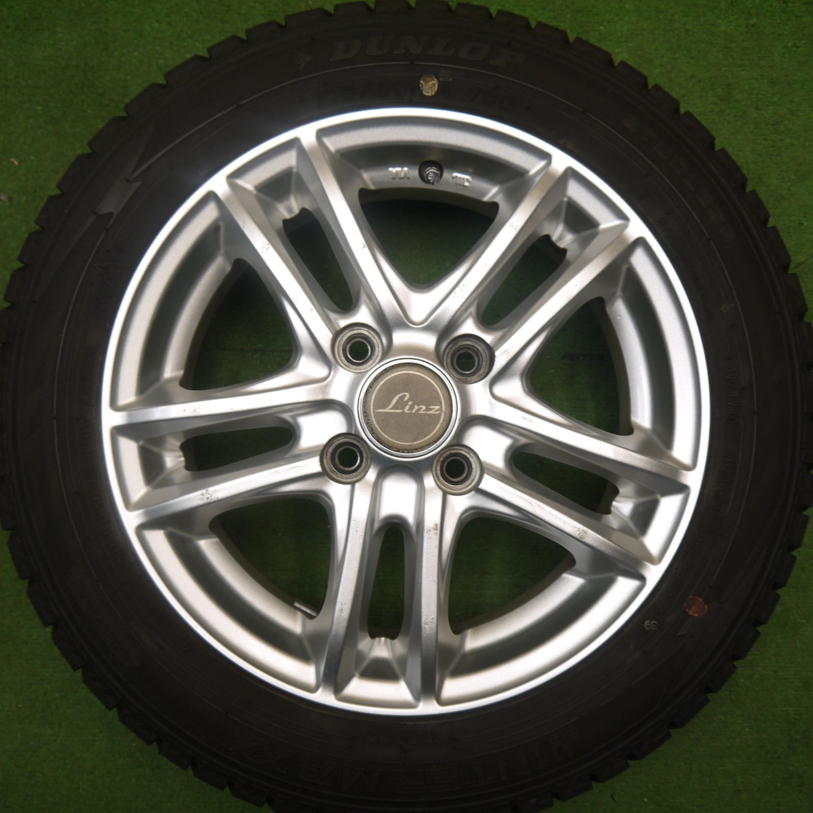 バリ溝！25年！9.5分☆スタッドレス 155/65R14 ダンロップ ウインター 