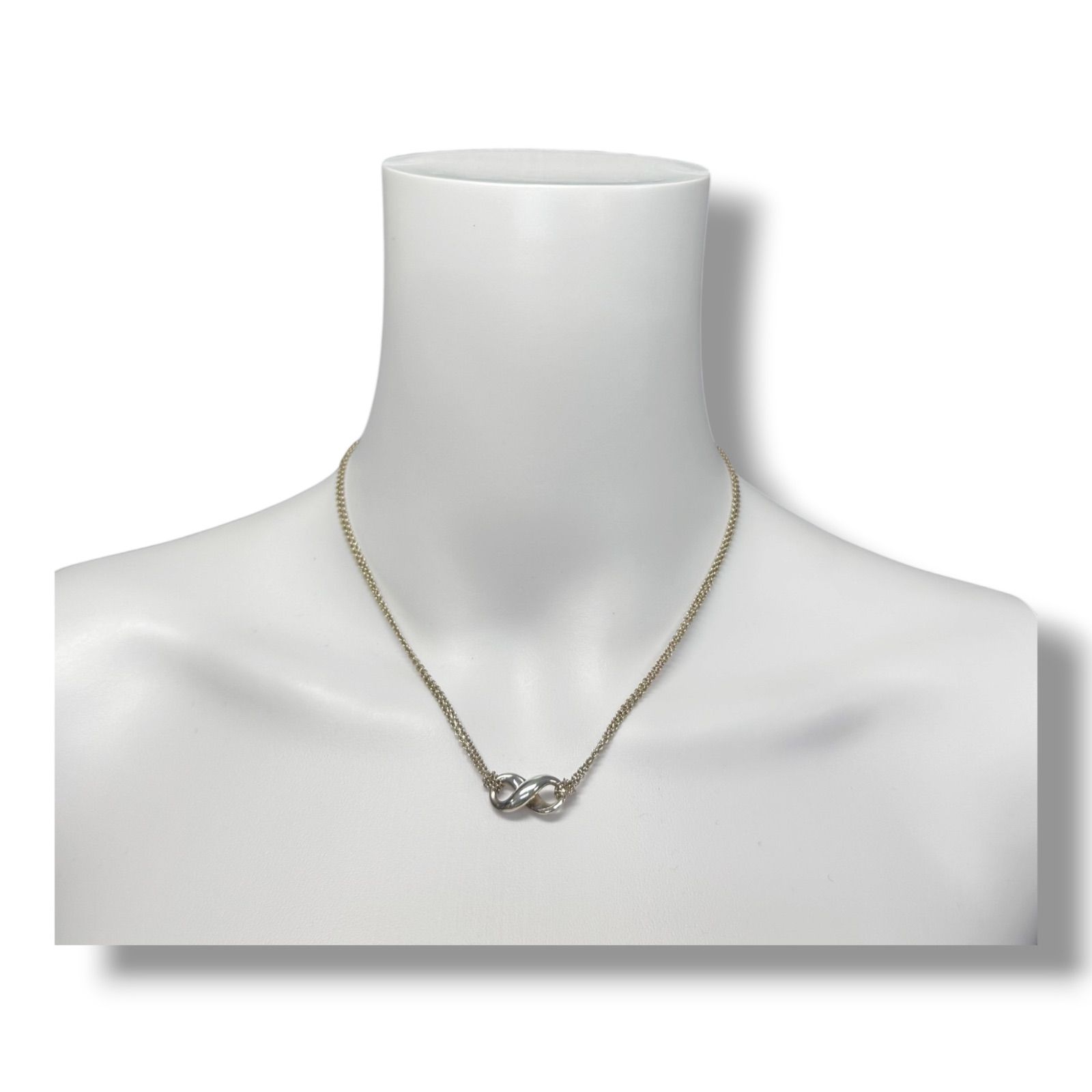 Tiffany & Co. インフィニティ ダブルチェーン ペンダント ネックレス 
