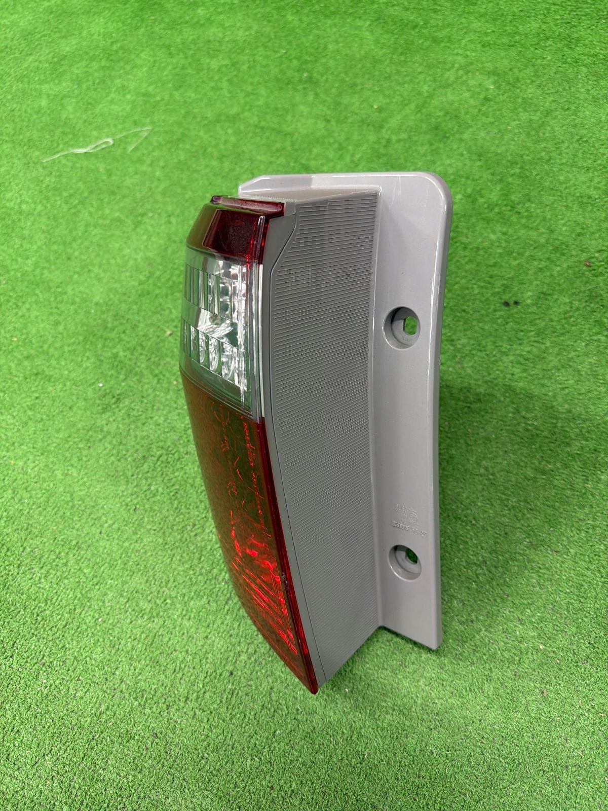 トヨタ アルファード ANH20W 純正 左側 テールランプ KOITO 58-27 (688