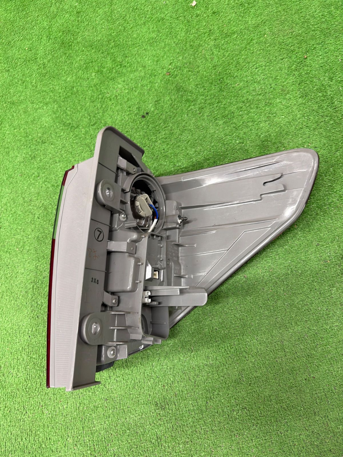 トヨタ アルファード ANH20W 純正 左側 テールランプ KOITO 58-27 (688