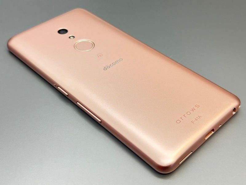 中古】F-41A arrows Be4【新品同様 】 SIMフリー ゴールド docomo 