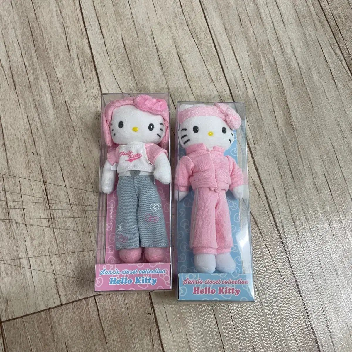 サンリオ ハローキティ ロング足 ぬいぐるみ マスコット ハート