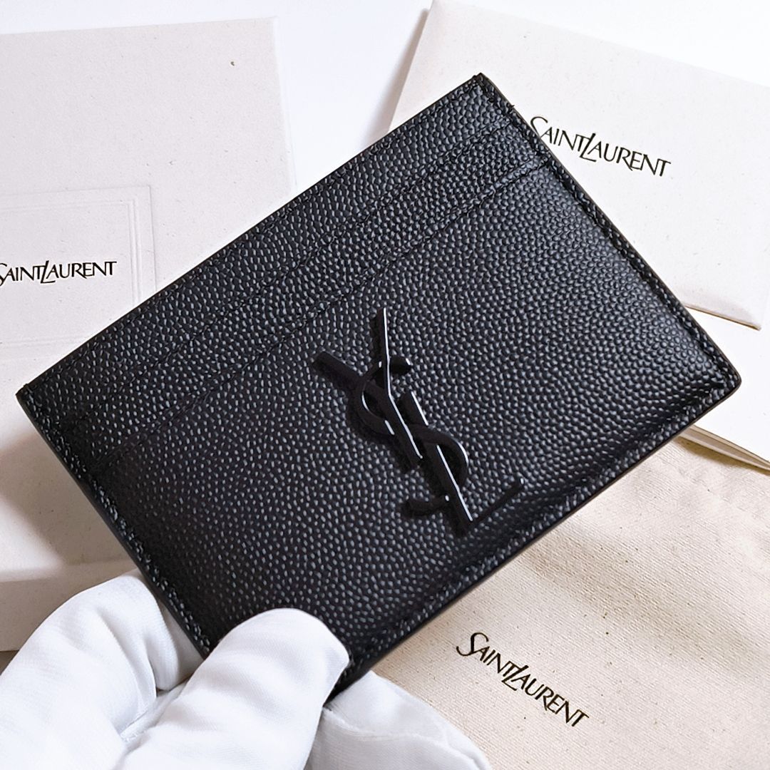 yves saint laurent 名刺入れ　カードケース　ブラック　型押し 新品 SAINT LAURENT ブラック カードケース LAURENT カードケース サン