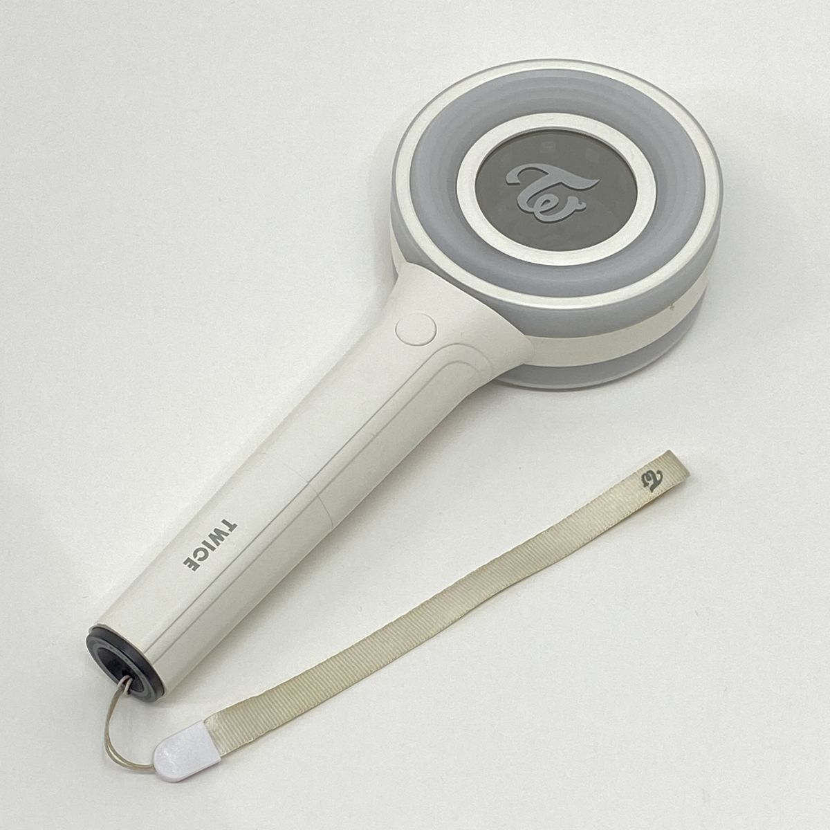 TWICE OFFICIAL LIGHT STICK CANDYBONG ∞ ペンライト ※中古 - メルカリ