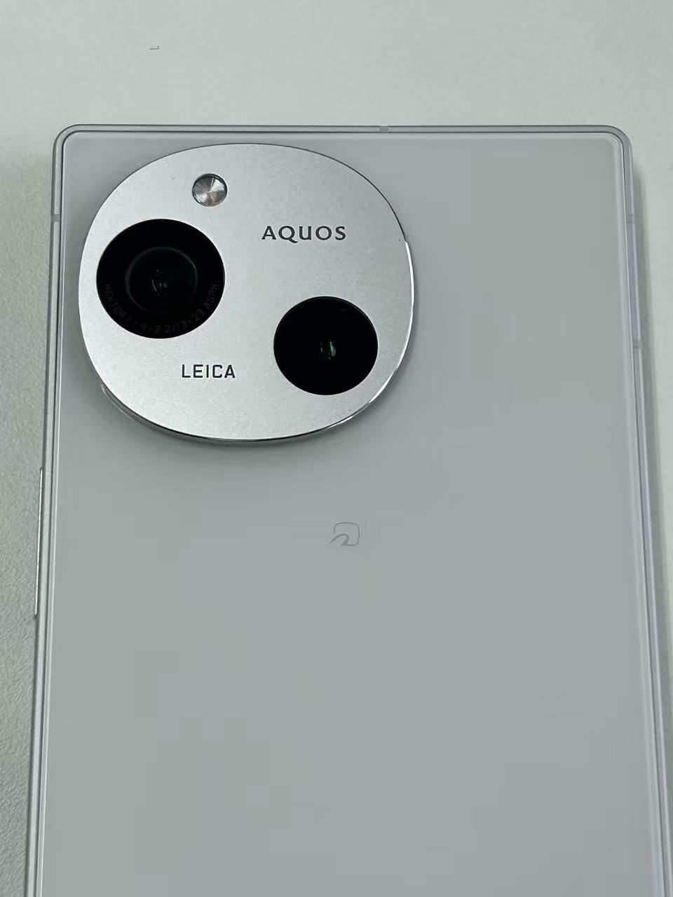 AQUOS R9 ホワイト ジャンク 1 ジャンク品】AQUOS R9 ホワイト - メルカリ