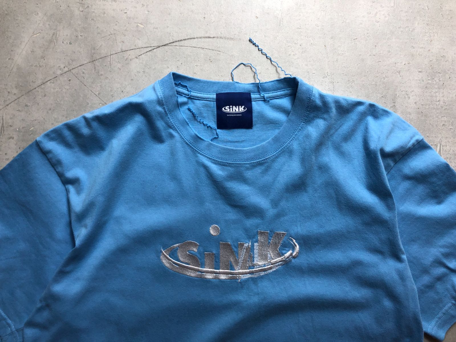 SiNK kotohayokozawa   Tシャツ SINK kotohayokozawa（シンクコトハヨコザワ）Tシャツ・カットソー 白