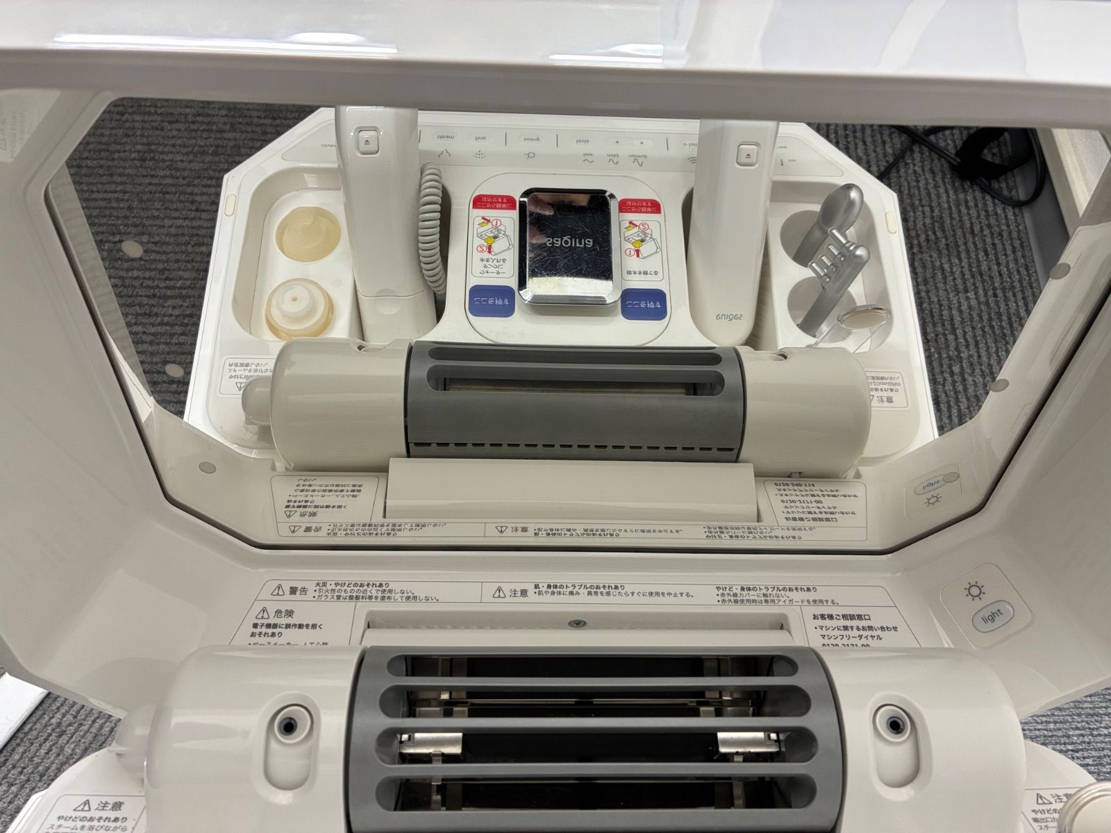 サキナsaqina 美顔器 LEDライト付き - メルカリ