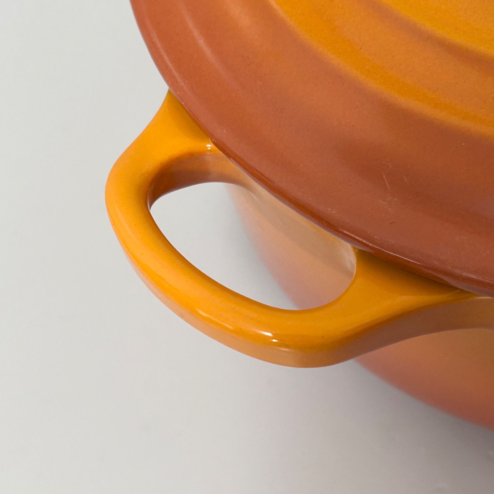 希少色 LE CREUSET ルクルーゼ 20cm マロニエ ココットロンド 両手鍋