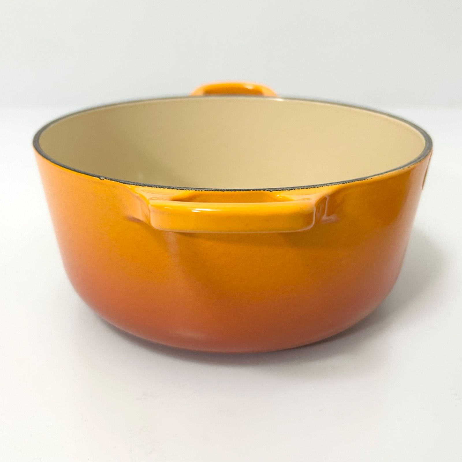 希少色 LE CREUSET ルクルーゼ 20cm マロニエ ココットロンド 両手鍋