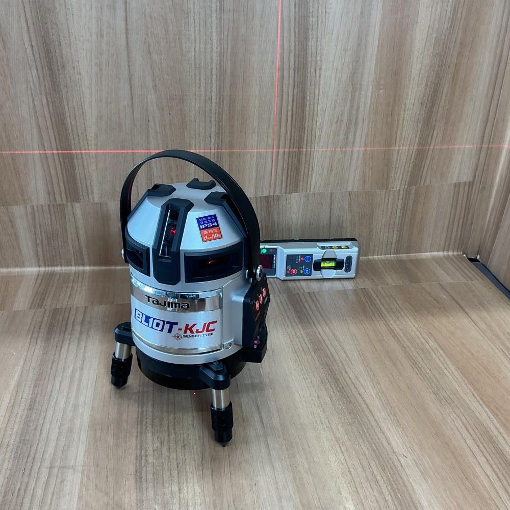 タジマ BL10T-KJC レーザー墨出し機 【リライズ野田愛宕店】【店頭取引限定】【中古品】1点限り早い者勝ち！ TAJIMA タジマ レーザー墨出し器 受光器セット BL10T-KJC ライトグレー