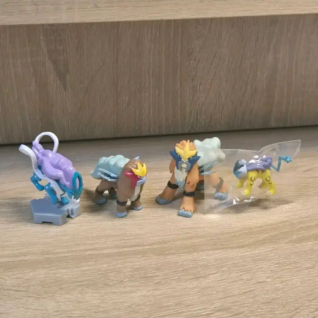 ポケモン フィギュア モンスターコレクション ガチャ 立体図鑑 伝説 三 