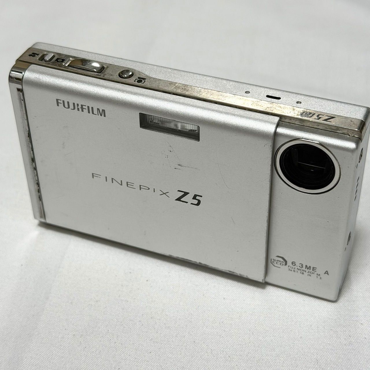 FUJIFILM Finepix F455 富士フィルム デジカメ　シルバー Amazon | FUJIFILM デジタルカメラ FinePix(ファインピックス) F455 FX