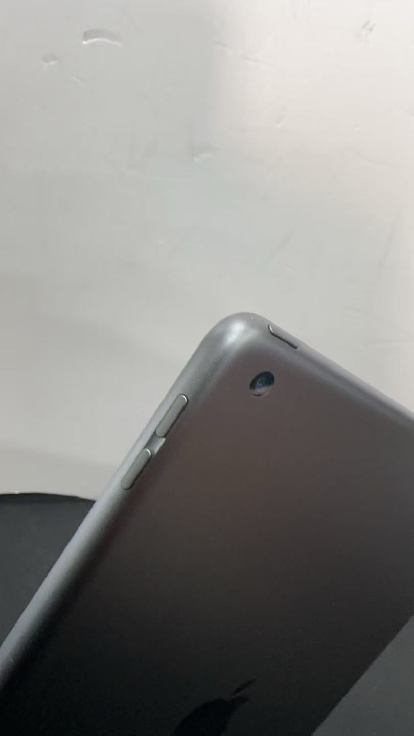 Apple iPad 第9世代 64GB Wi-Fi スペースグレイ ++ 923765 - メルカリ