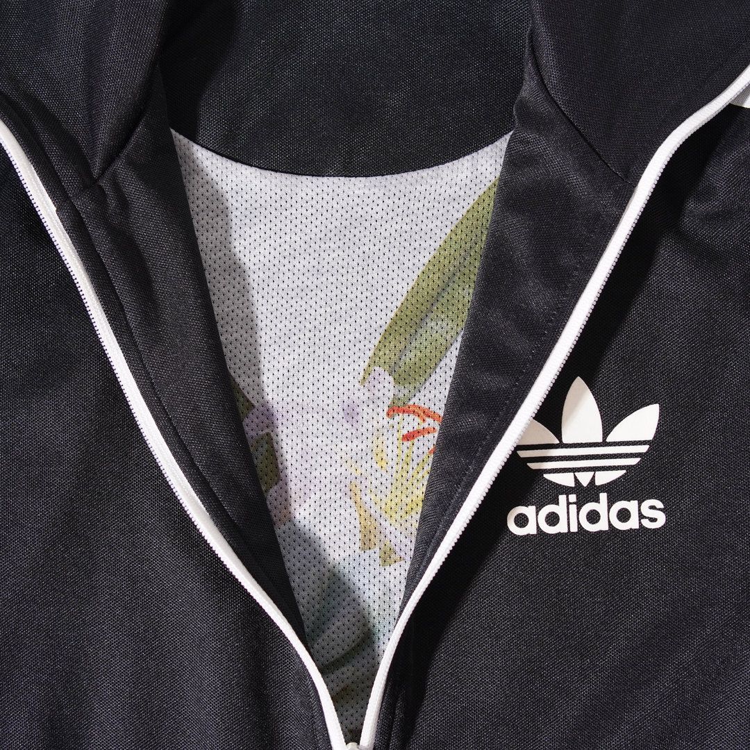 アディダス オリジナルス adidas ORIGINALS 花柄 トラックジャケット アディダス オリジナルス adidas ORIGINALS 花柄 トラックジャケット