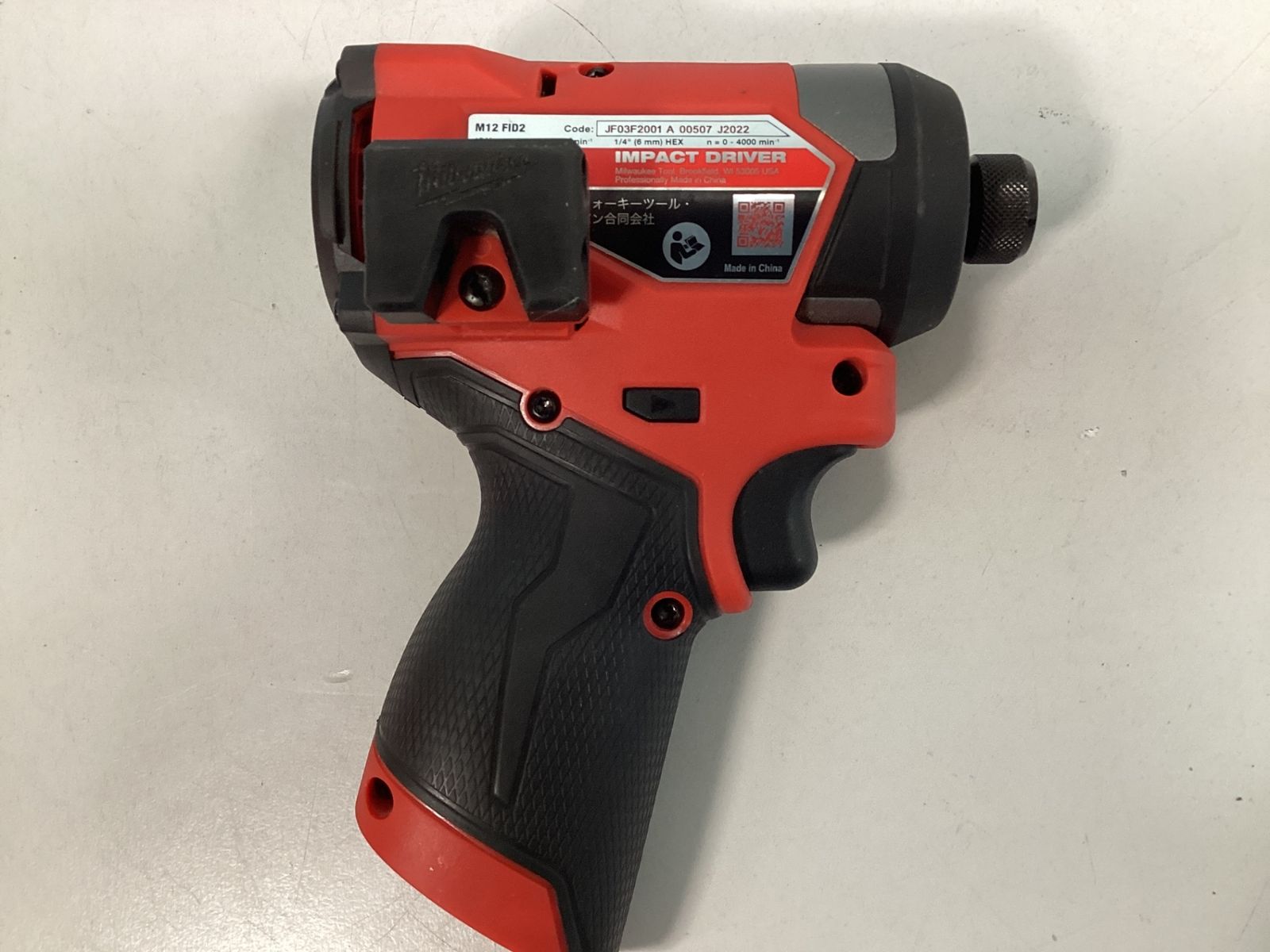 【中古】ミルウォーキー Milwaukee M12FID2-OX インパクトドライバー 12V ケース付き M12 FID2-0X JP M12 FUEL インパクトドライバー(ケース付き) 1個