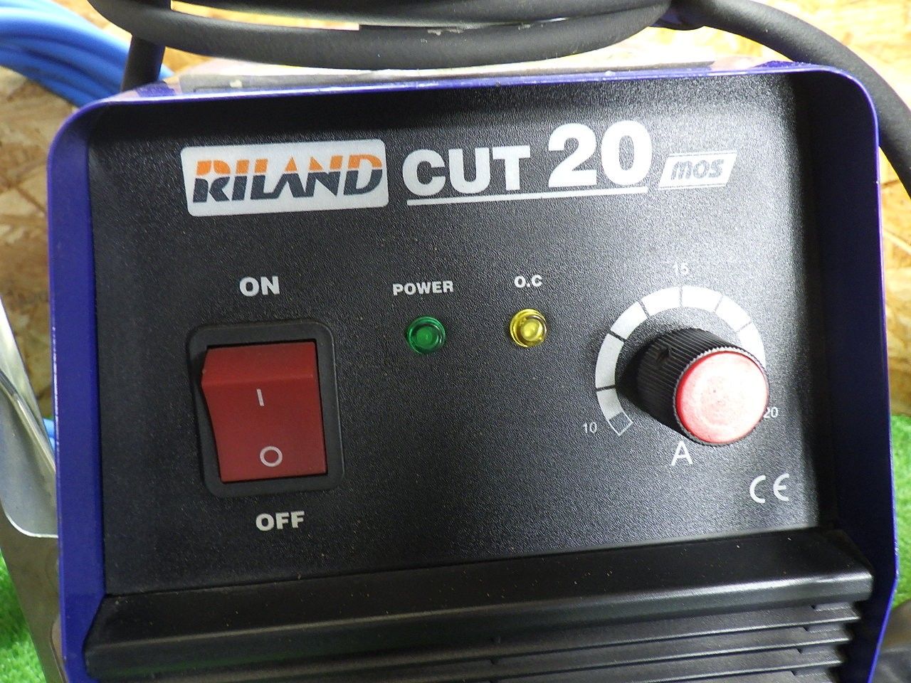 RILAND エアープラズマ切断機 CUT20 簡単な動作チェックのみ 先端は RILAND エアープラズマ切断機 CUT20 簡単な動作チェックのみ 先端は