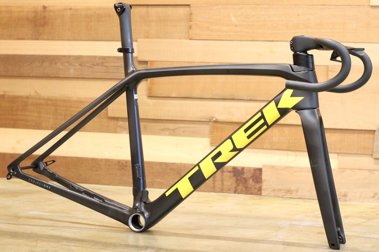 TREK EMONDA SLR P1 2023年、52サイズ、フレームセット美品｜Www