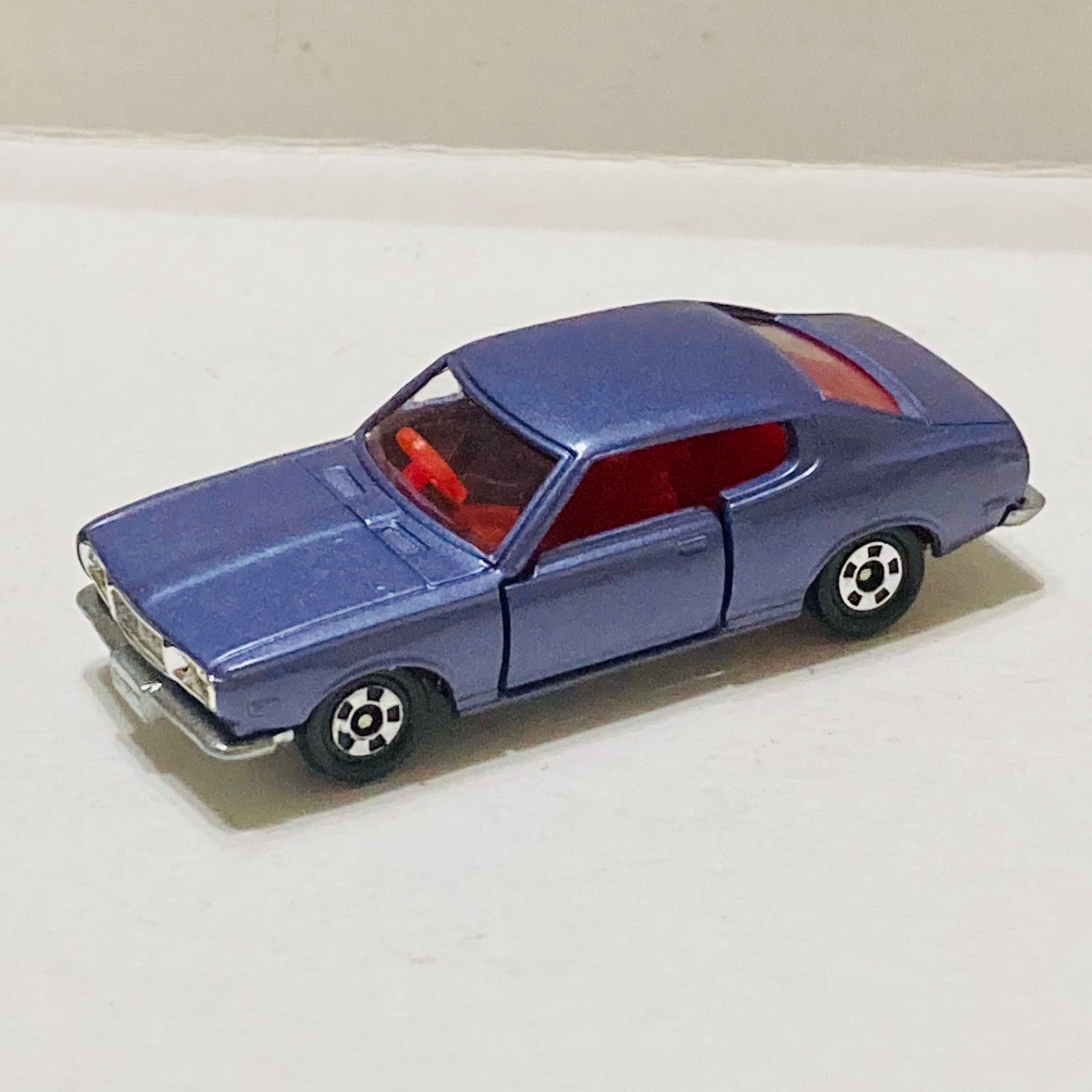 トミカ】日産ブルーバードU (610型)（ギフトセットばらし／パープル