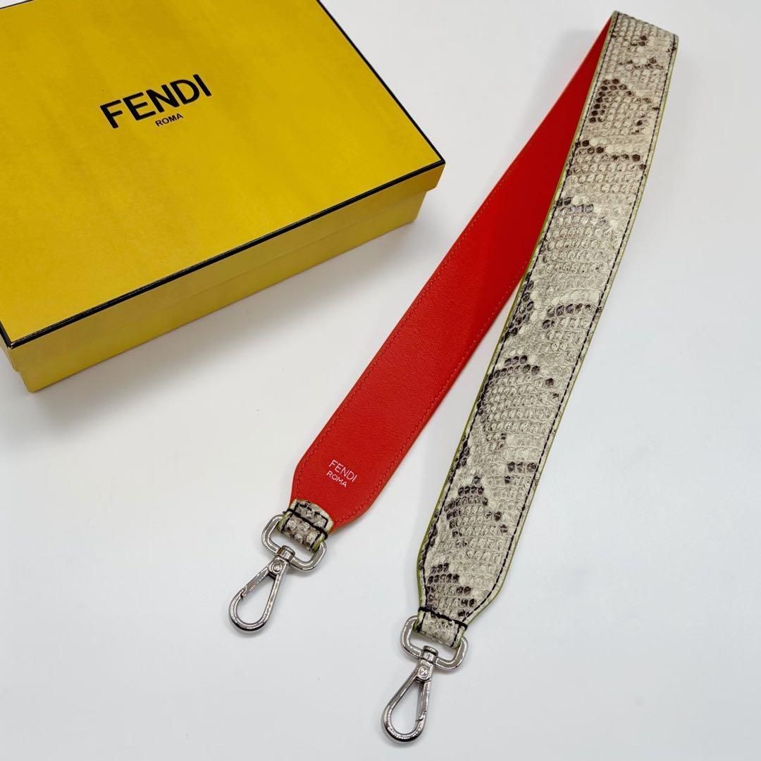 ⭐️美品⭐️ フェンディ ストラップユー ショルダーストラップ