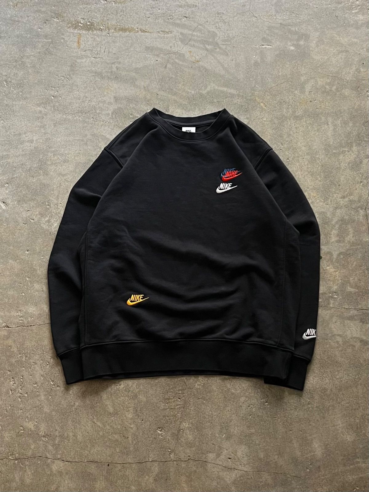 NIKE マルチ刺繍ロゴ クルーネックスウェット ブラック L パキスタン製