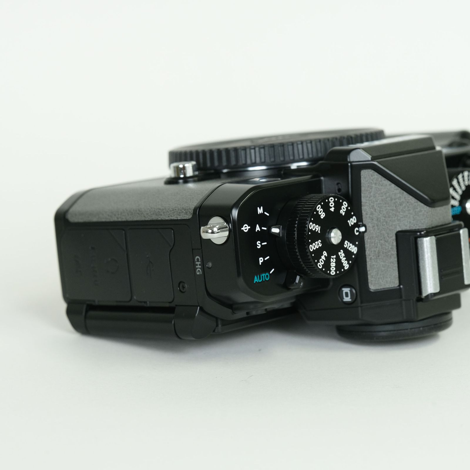 Nikon Z5 美品 動作良好 付属品完備 シャッター約19500回 美品 | シャッター数110回] Nikon Z f プレミアムエクステリア張替済み