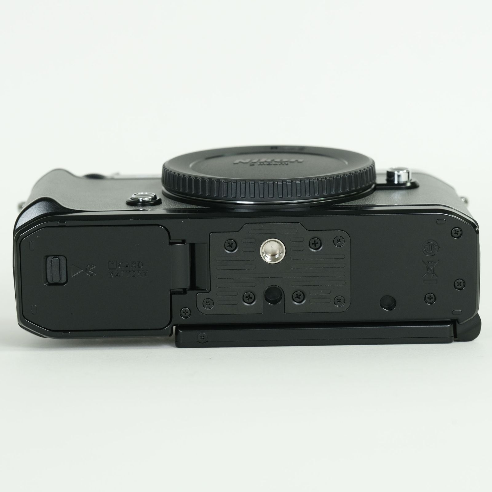 美品 | シャッター数110回] Nikon Z f プレミアムエクステリア張替済み