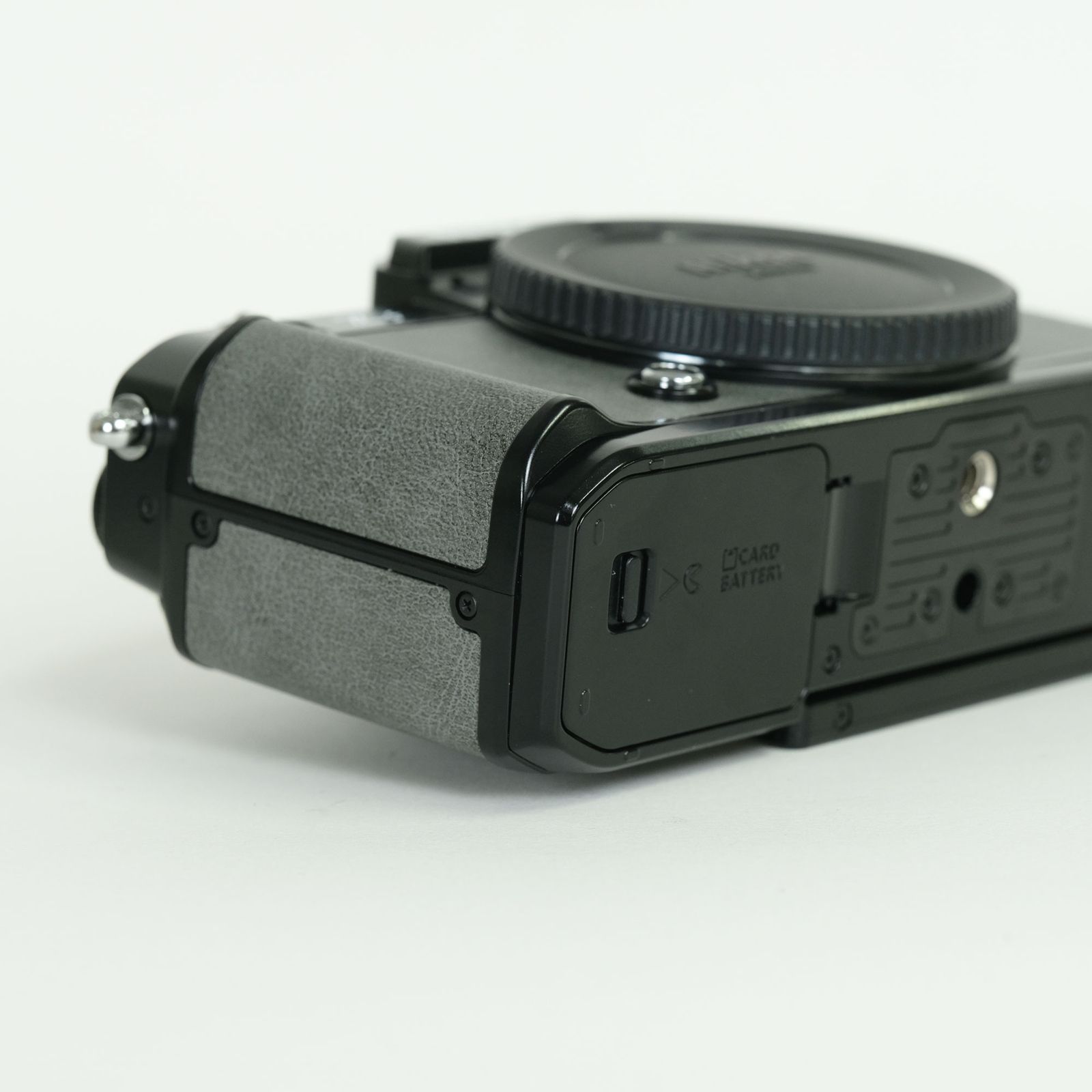 美品 | シャッター数110回] Nikon Z f プレミアムエクステリア張替済み