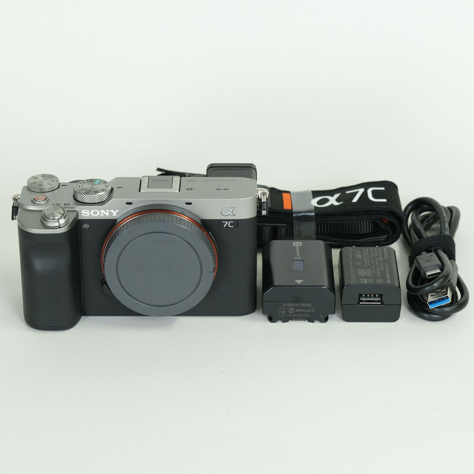 良品 | シャッター数1,200回] SONY α7C（ILCE-7C） [ボディ シルバー 