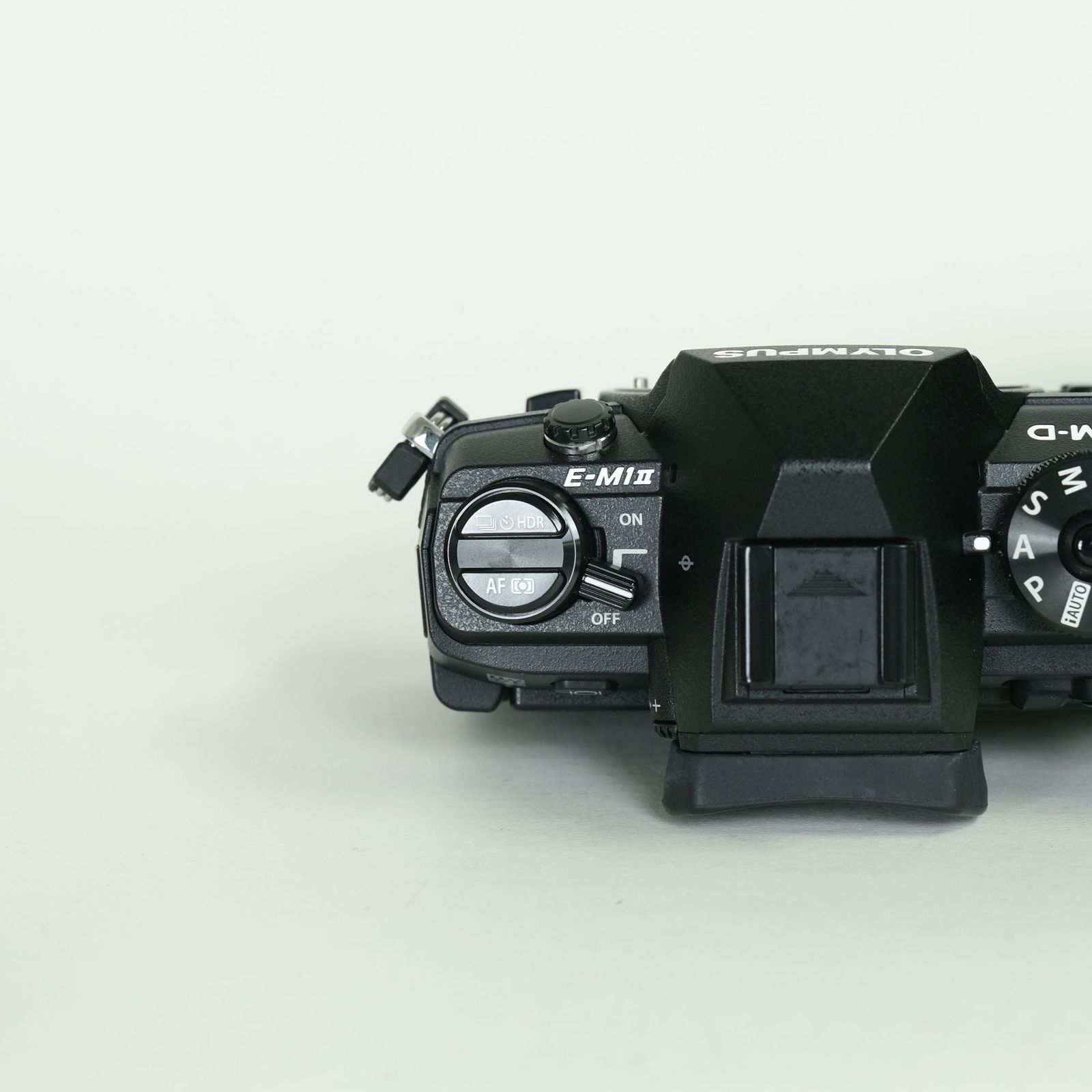 美品 | シャッター数3,270回｜バッテリー2個付] OLYMPUS OM-D E-M1