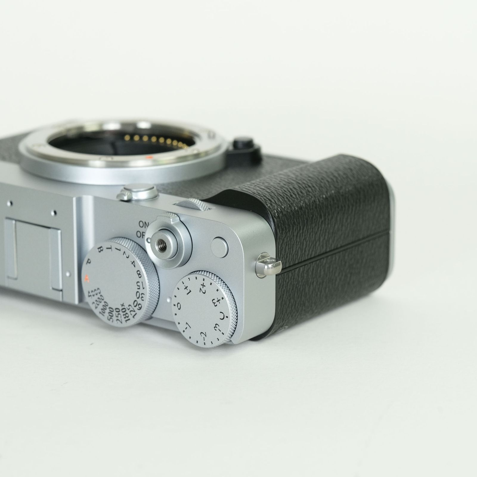 美品 | シャッター数149回] FUJIFILM X-E5 [ボディ シルバー