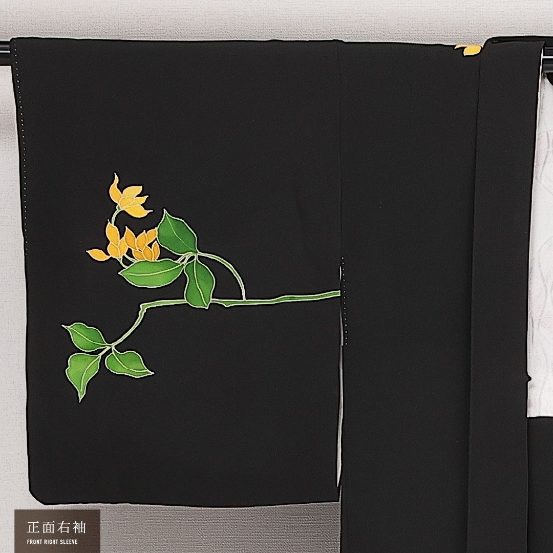 【Q2645】Ｓお仕立て上がり正絹羽織　黒地に花柄 新古品)お仕立て上がり 振袖単品 「黒地 八重桜、牡丹に手毬」 振り袖