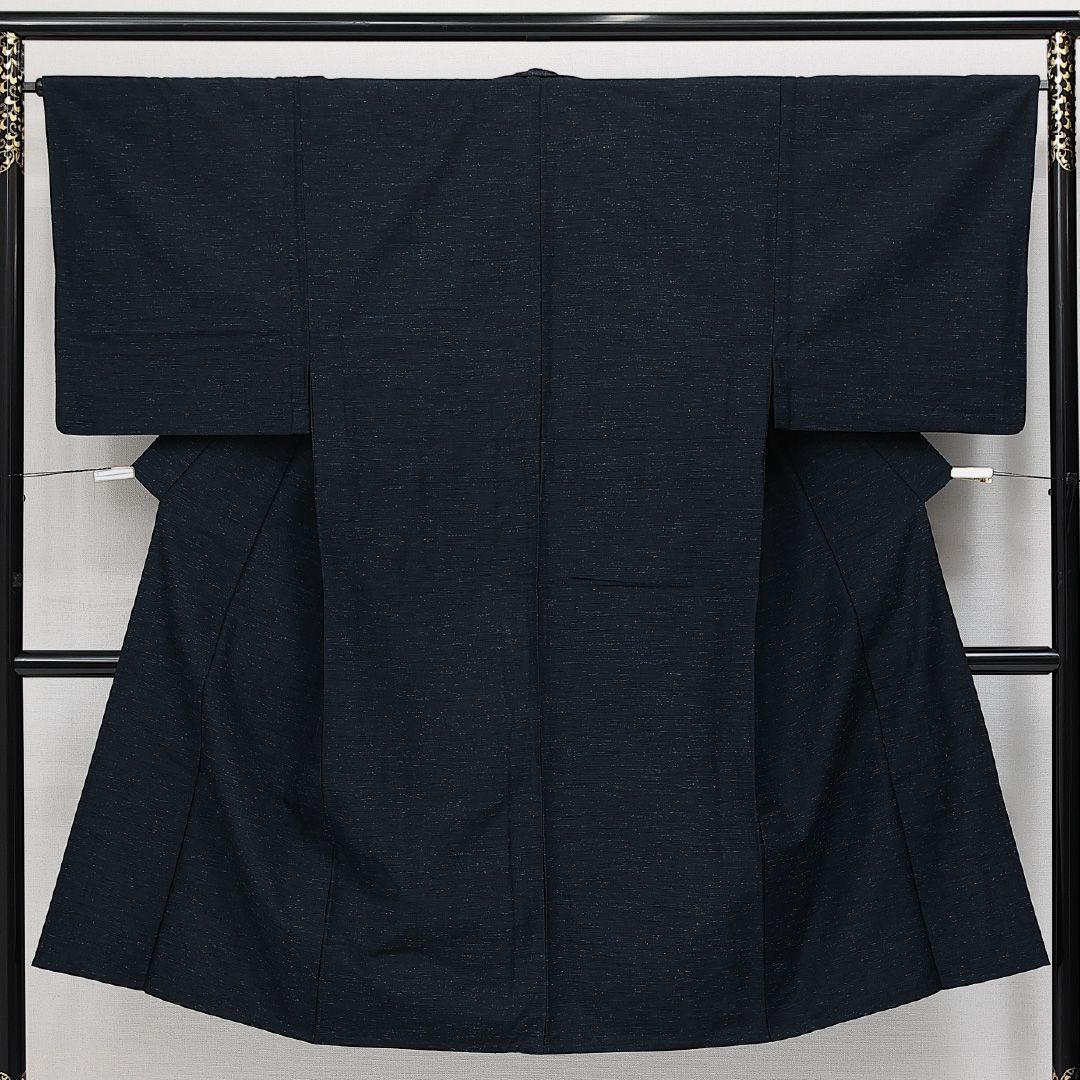 ウールの男着物 単衣 身丈132cm 裄丈66cm ウール 洗える着物 Sランク カジュアル 棒衿 XSサイズ 無地 シック 落ち着き 紺系 RP 1224-14583