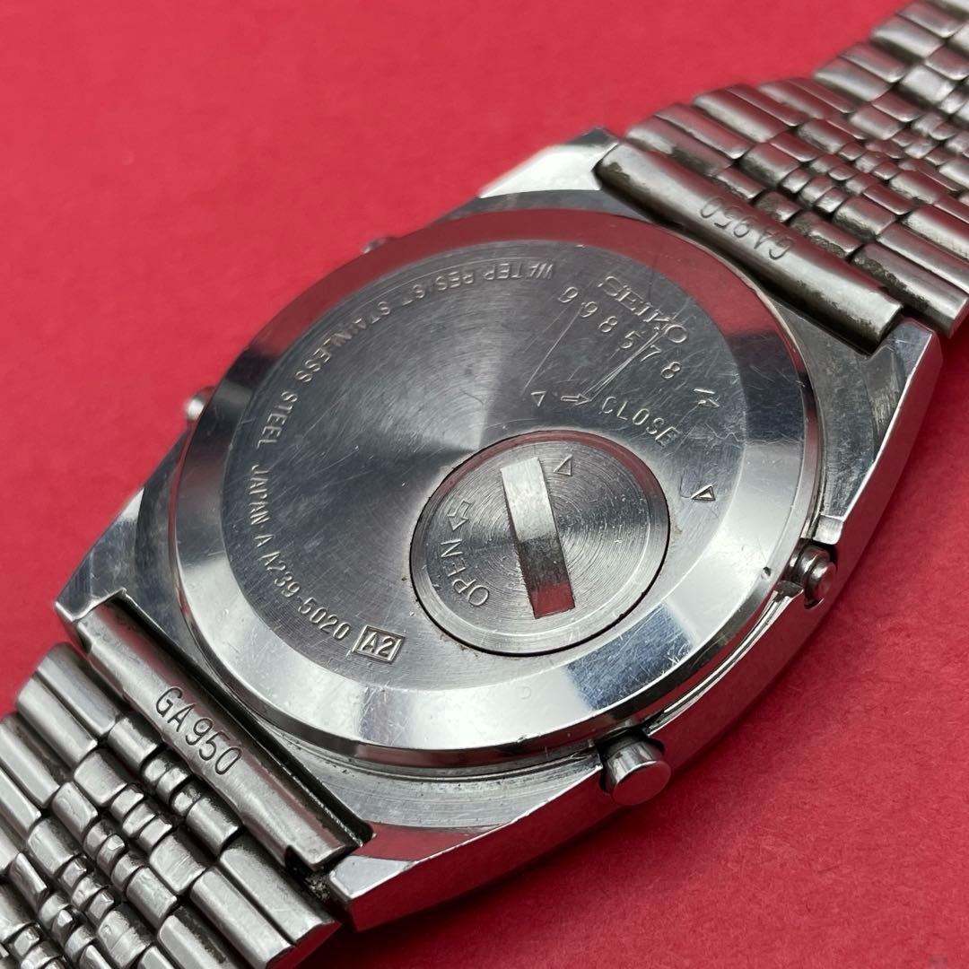 SEIKO WORLD TIME ATLAS A239-5020 ヴィンテージ 1980 Seiko A239-5020 Quartz LCD “World Time/Atlas