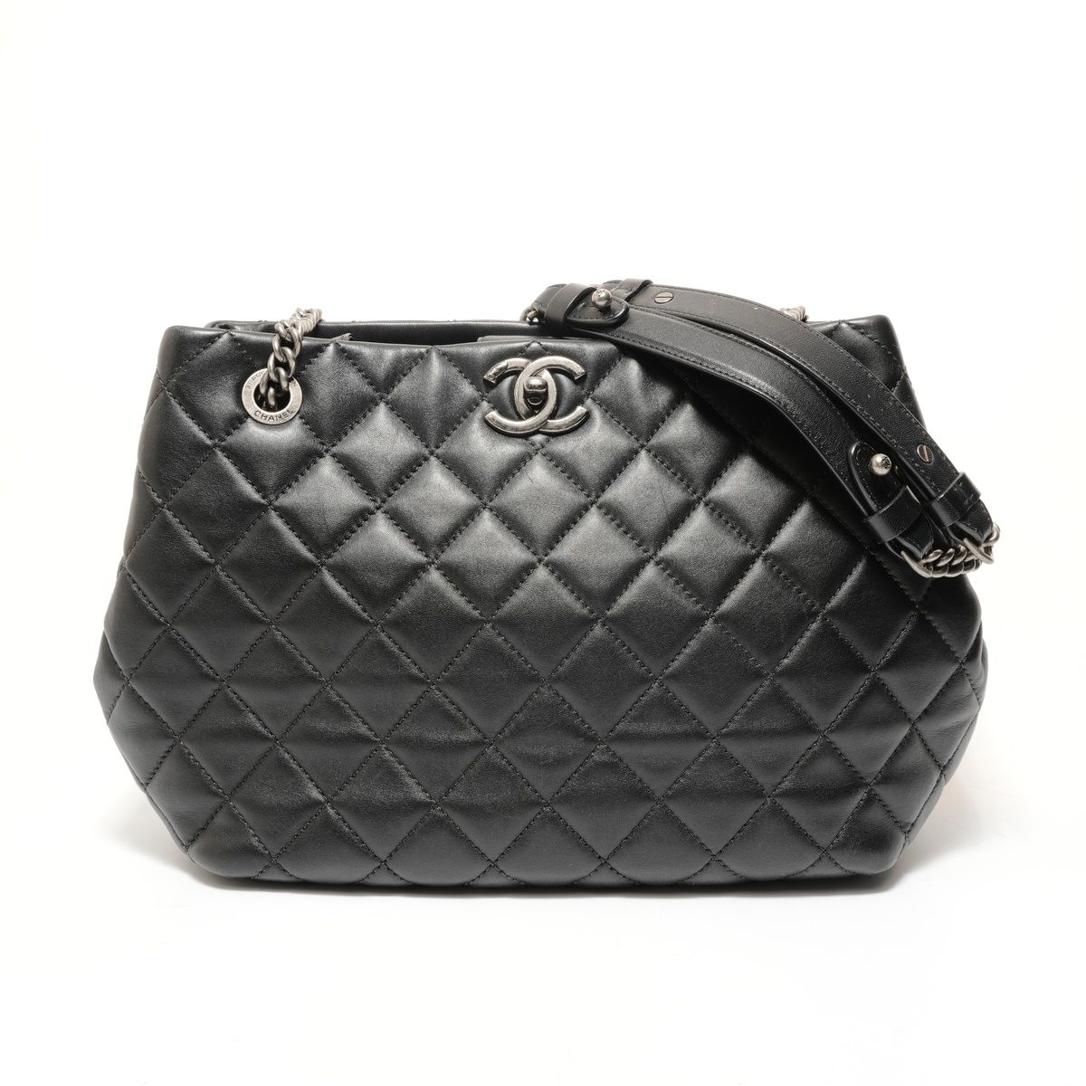 シャネル CHANEL アコルディオン チェーン ラムスキン 23 番台 ショルダーバッグ【中古】 CHANEL シャネル ショルダーバッグ アコルディオン チェーン